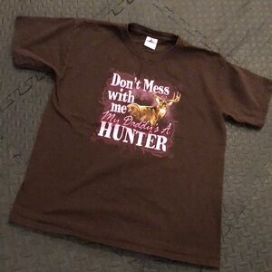 GIRLS Hunters T! Cute for the hunting family!EUC!